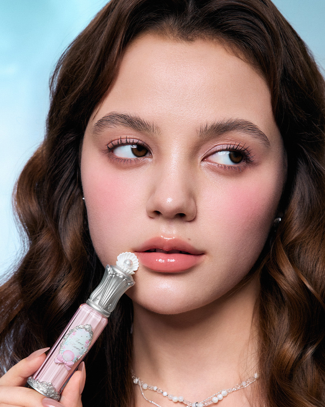 Shell's Jewel Nourishing Lip Glaze