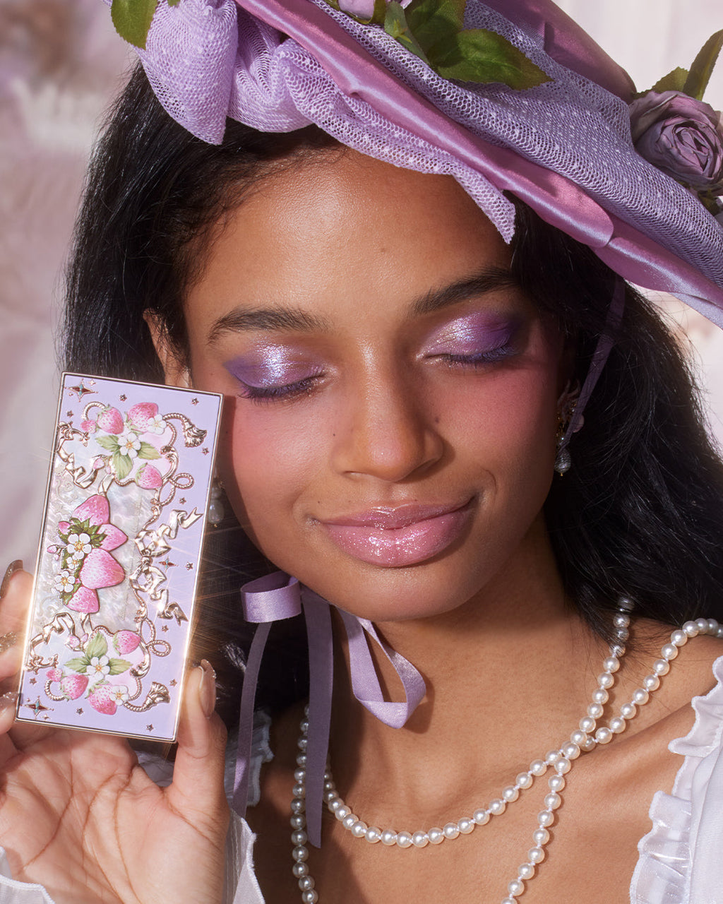 Violet Strawberry Rococo Eyeshadow Palette