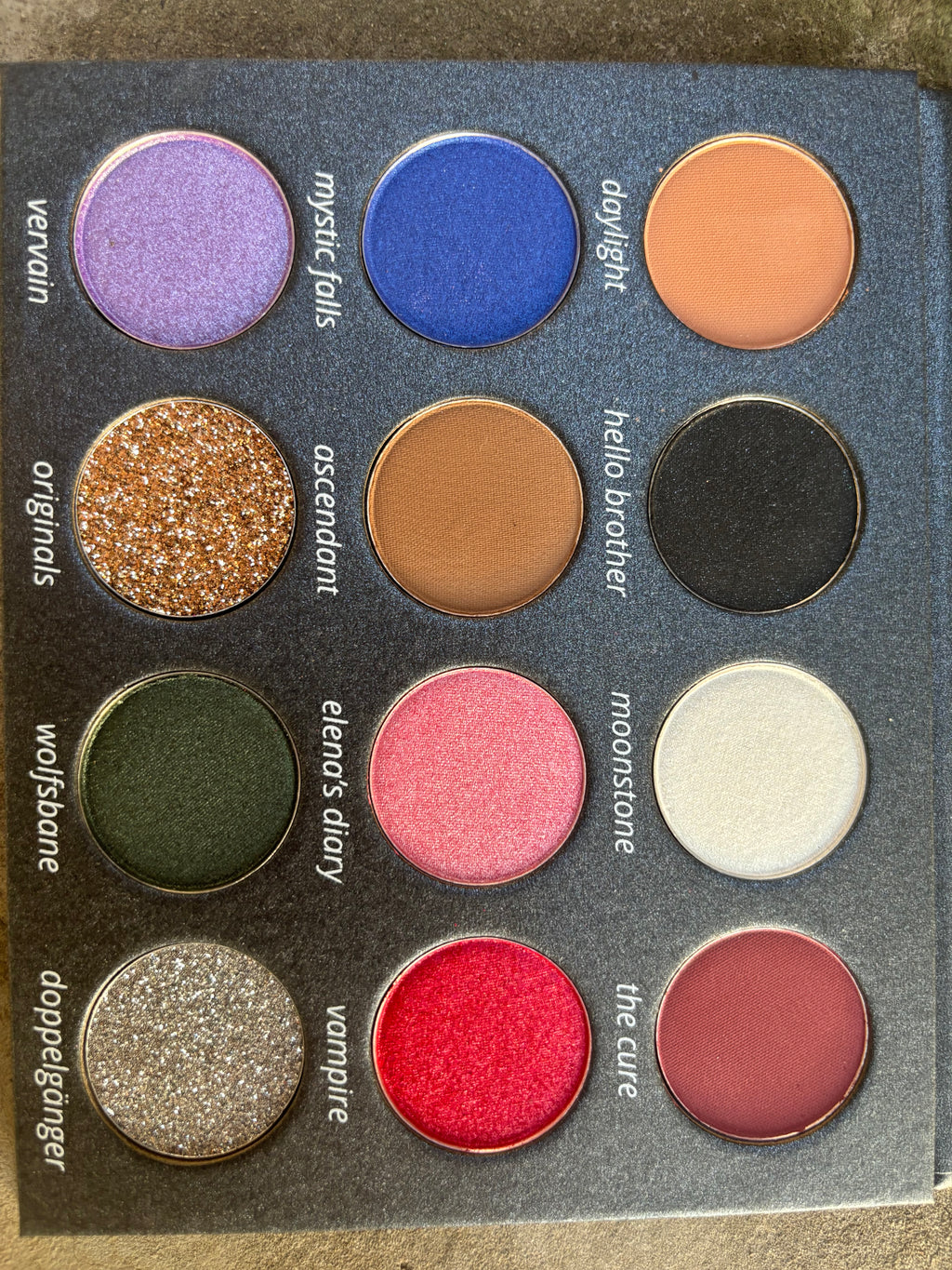 Pyrope Beauty The Vampire Diaries Makeup Eyeshadow Palette