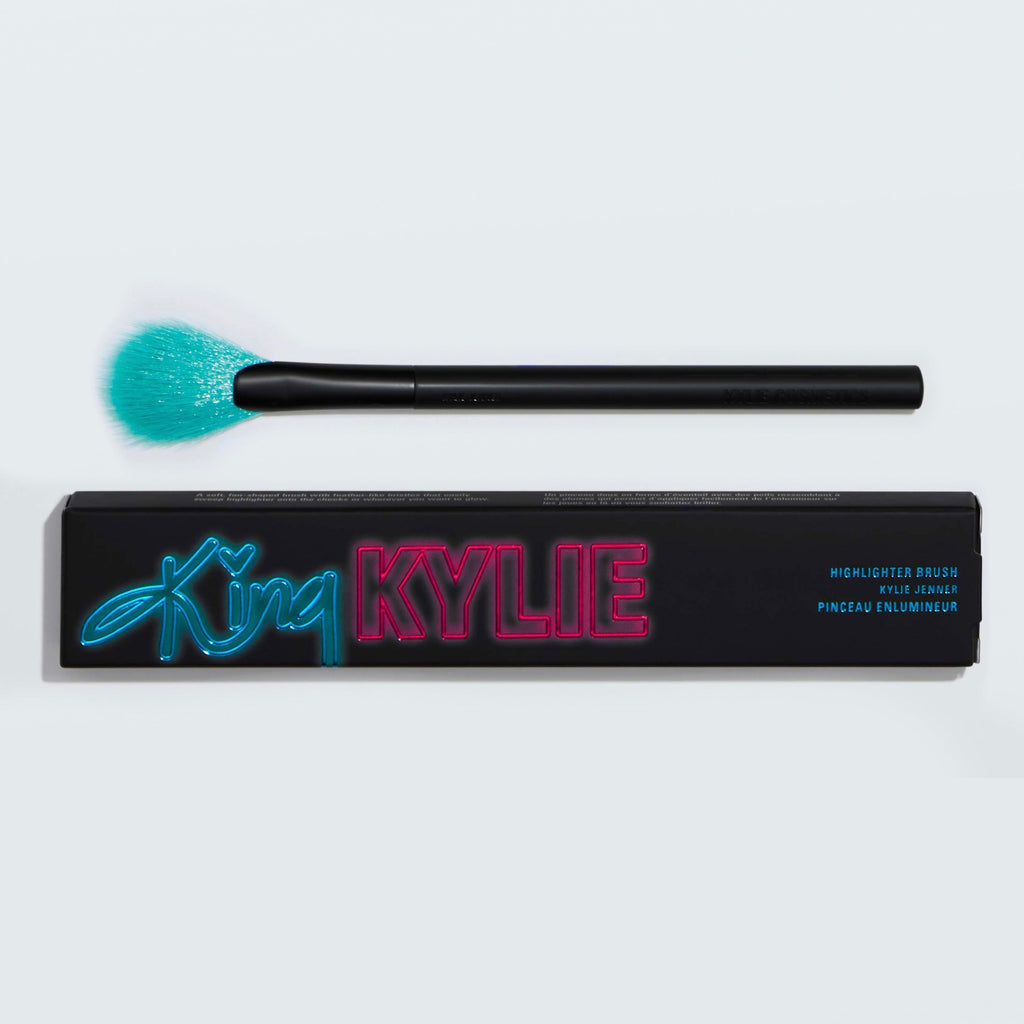 King Kylie Campaign Look Bundle