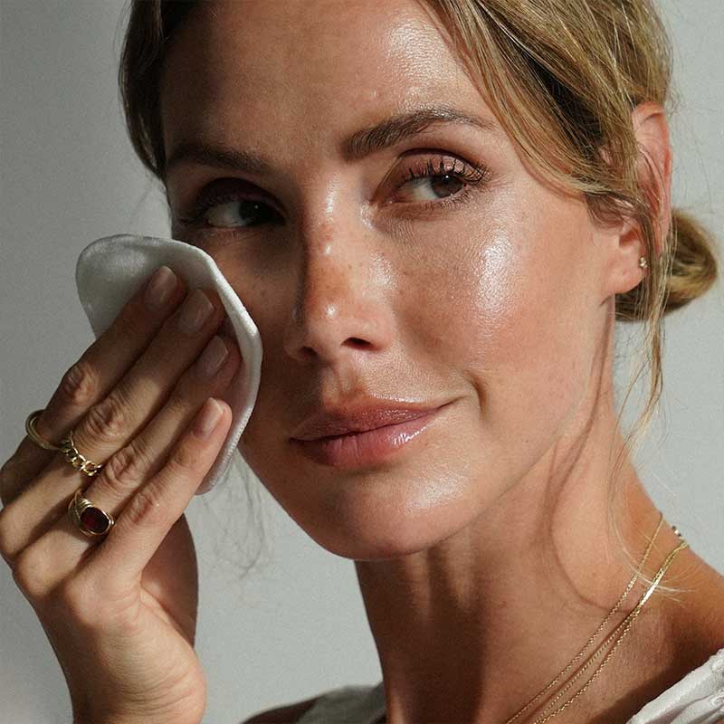 Liquid Gold Exfoliating Treatment With 5% Glycolic Acid by Alpha-H