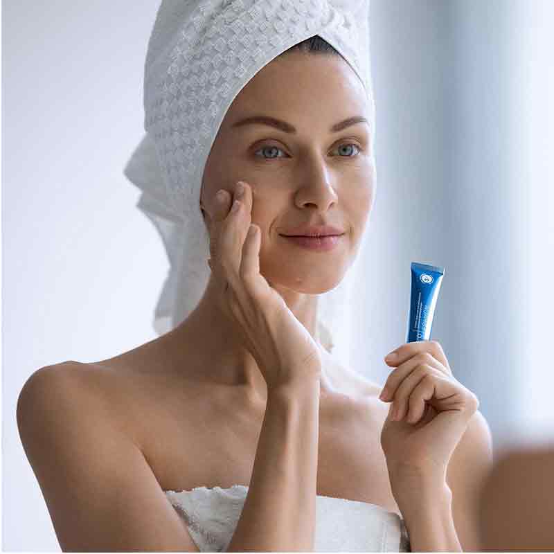Espada BHA+PHA Blemish Solution by Foreo