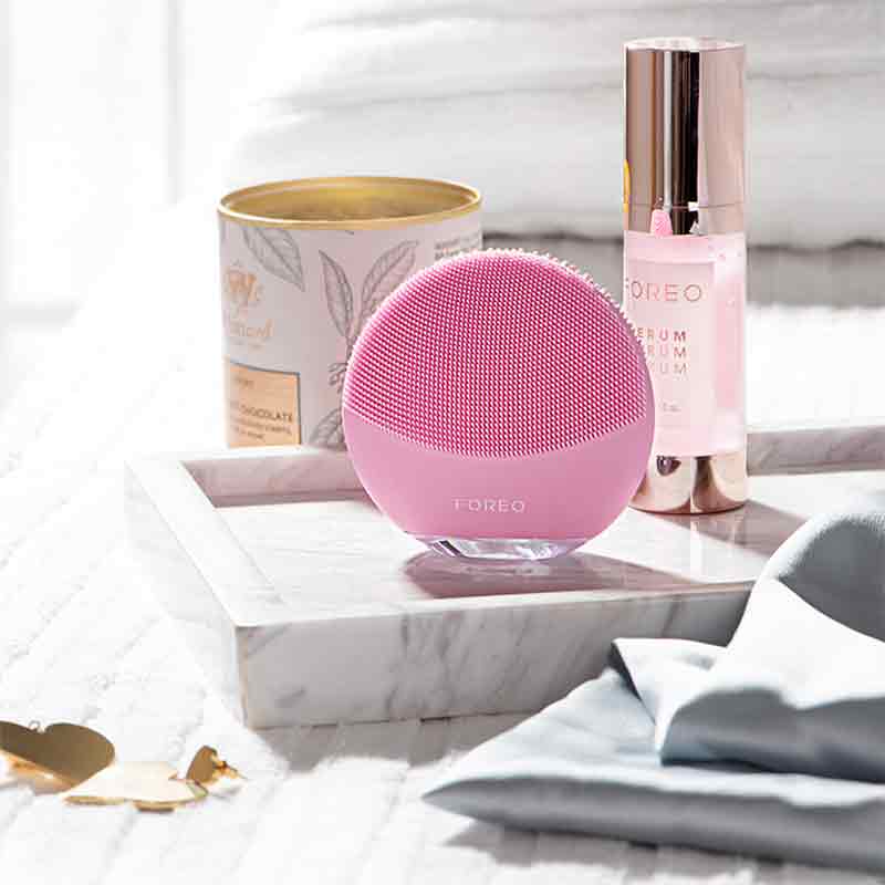 LUNA Mini 3 Facial Cleansing Brush by Foreo