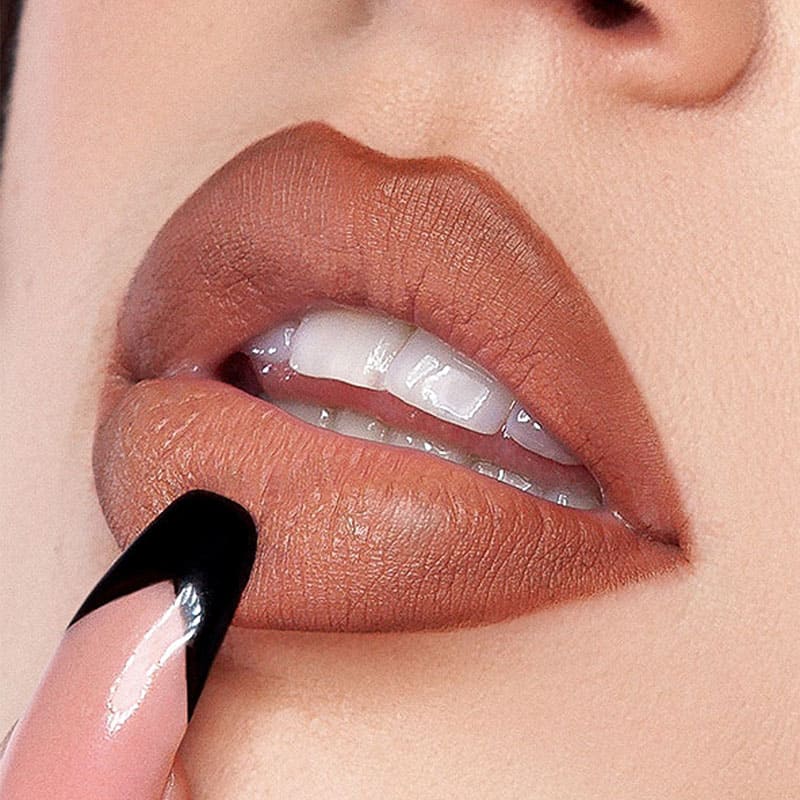 Matte Lipstick by KASH Beauty