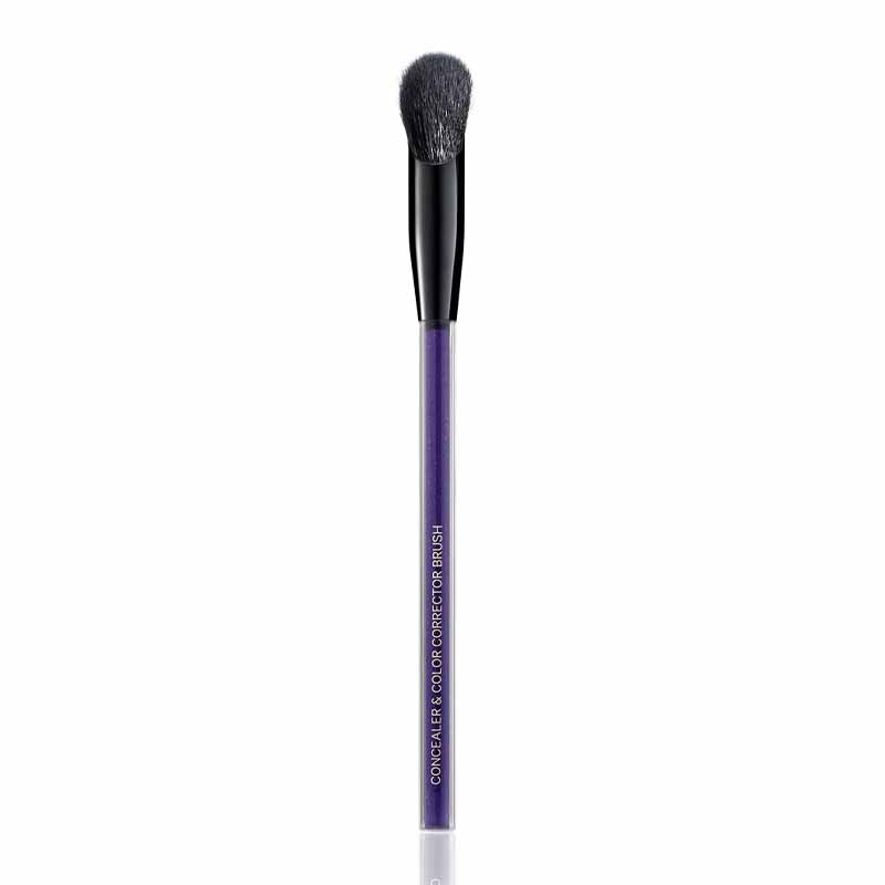 Concealer & Color Corrector Brush by Kevyn Aucoin