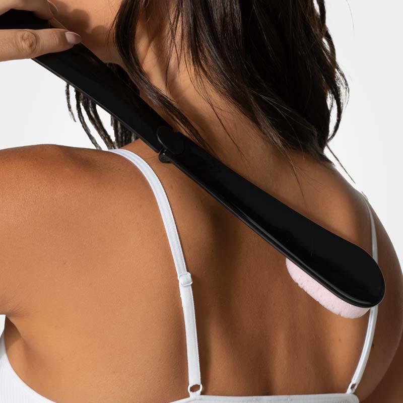 Easy To Reach Back Applicator by Loving Tan