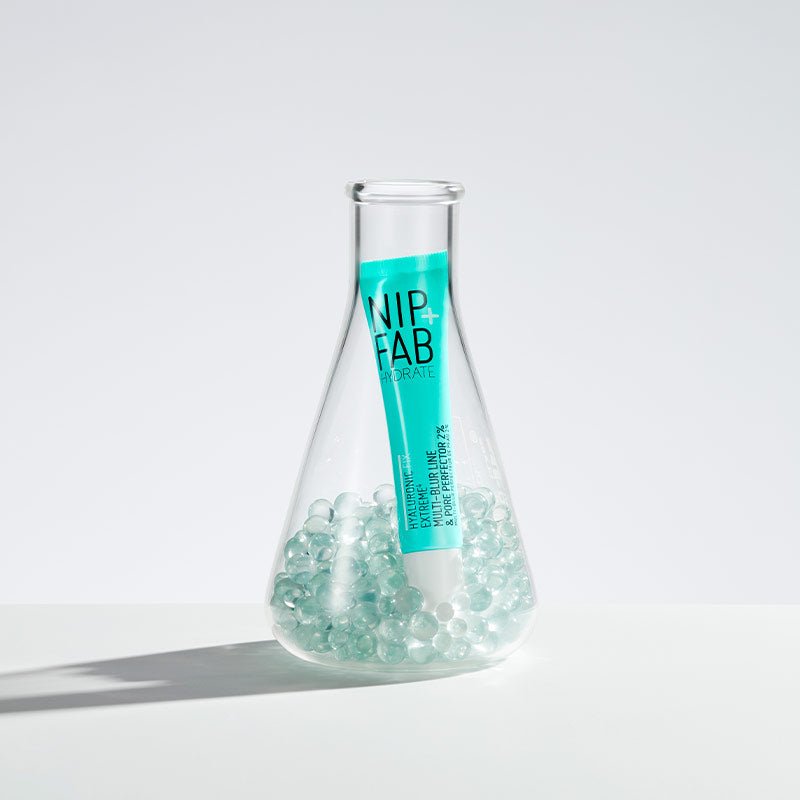 Hyaluronic Fix Extreme 4 Multi-Blur Line & Pore Perfector 2% by Nip + Fab