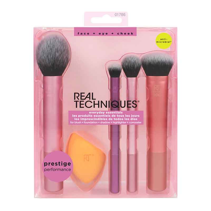 Everyday Essentials Set by Real Techniques