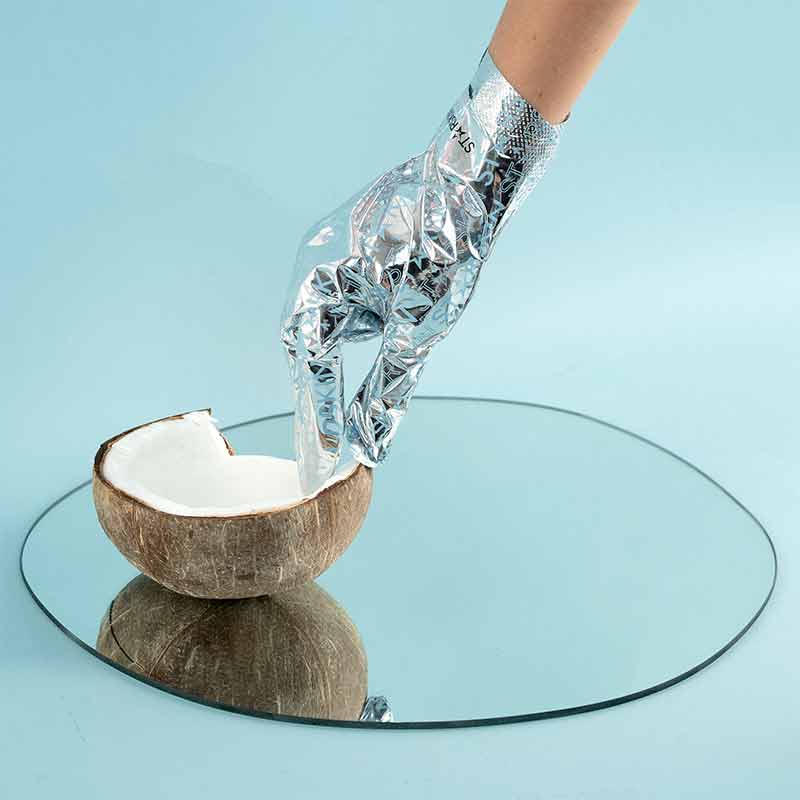 Red Carpet Ready Hand Super Hydrating Foil Mask Gloves by STARSKIN